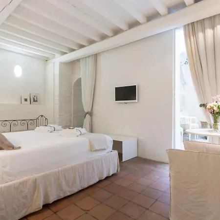 Le Contrade - Dimora Nel Borgo 圣阿兹吉罗迪奥